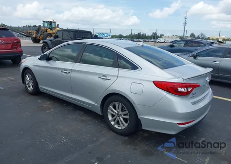 2015 Hyundai Sonata Se z USA, uszkodzony, nr VIN 5NPE24AF0FH199377